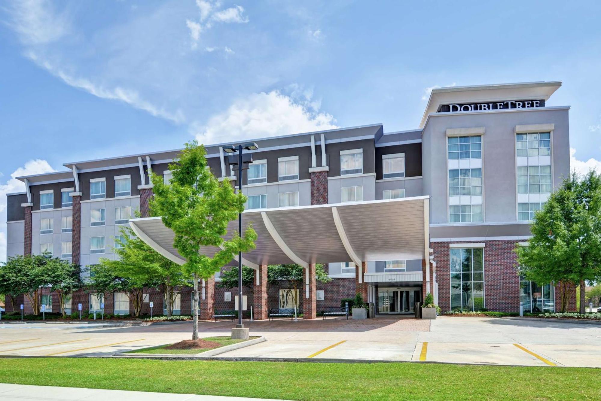 Doubletree By Hilton Baton Rouge Hotel Exterior photo